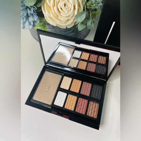 Doucce Freematic Eyeshadow Pro Palette
